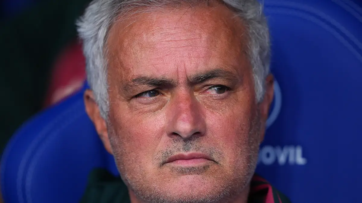 LA COROUE, ESPAGNE - 12 AOÛT : José Mourinho, entraîneur du Real Madrid, avant le match du Trophée Teresa Herrera opposant le RC Deportivo La Corogne au Real Madrid au stade Riazor le 12 août 2026 à La Corogne, en Espagne. (Photo : José Manuel Álvarez Rey/Getty Images)