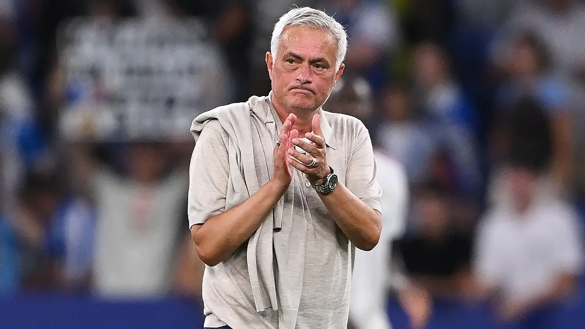 BARCELONA, SPAIN - AUGUST 22: Jose Mourinho, Head Coach of Real Madrid celebrates after the LaLiga EA Sports 2026/27 match between RCD Espanyol de Barcelona and Real Madrid at RCDE Stadium on August 22, 2026 in Barcelona, Spain. (Photo by David Ramos/Getty Images)