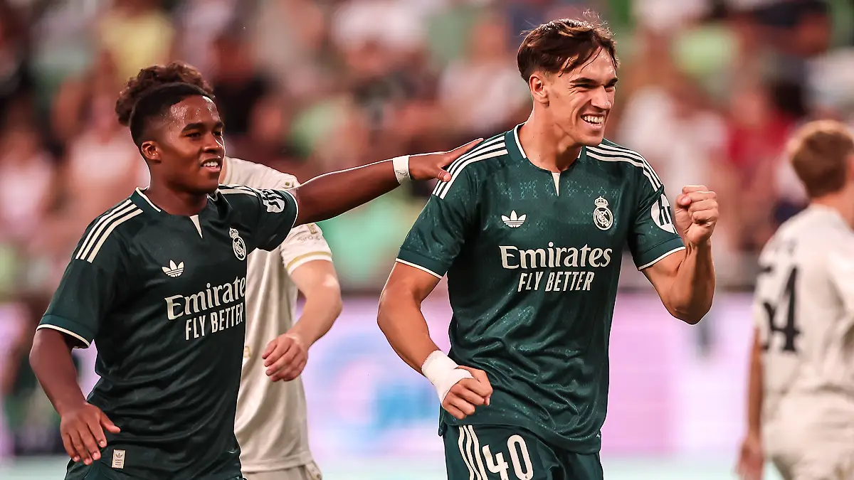 BUDAPEST, HUNGARY - AUGUST 8: Carlos Espi of Real Madrid celebrates scoring the 0-2 goal during the match between Ferencvarosi TC and Real Madrid at Groupama Arena on August 8, 2026 in Budapest, Hungary. (Photo by David Balogh/Getty Images)