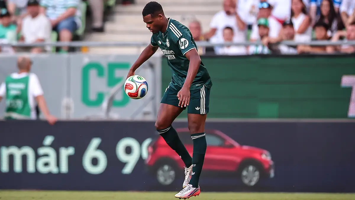 BUDAPEST, HUNGARY - AUGUST 8: Denzel Dumfries of Real Madrid during the match between Ferencvarosi TC and Real Madrid at Groupama Arena on August 8, 2026 in Budapest, Hungary. (Photo by David Balogh/Getty Images)