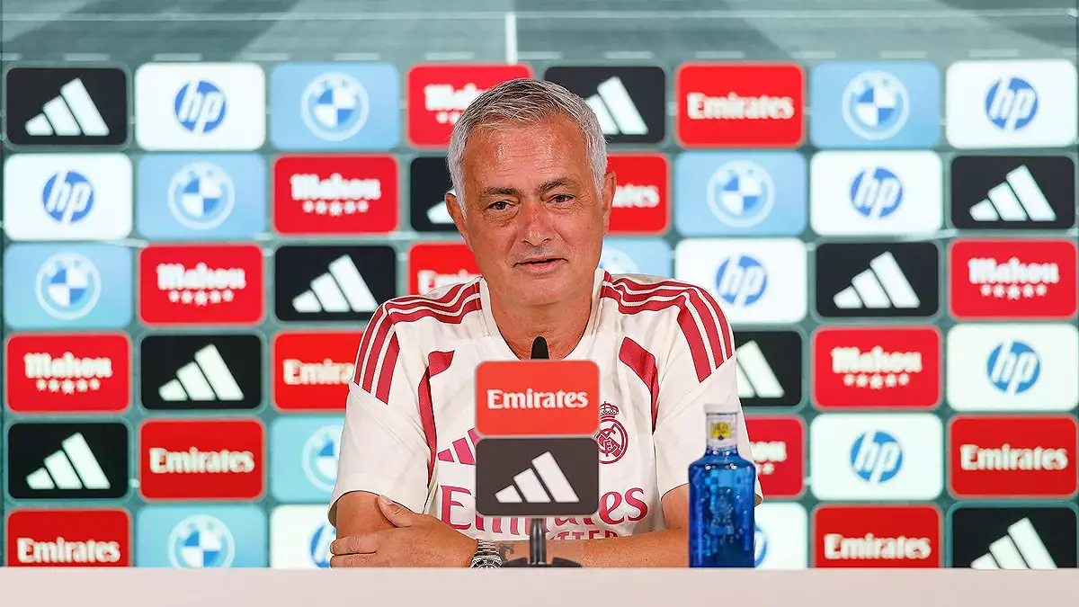 José Mourinho lors de sa première conférence de presse au Real Madrid (realmadrid.com)