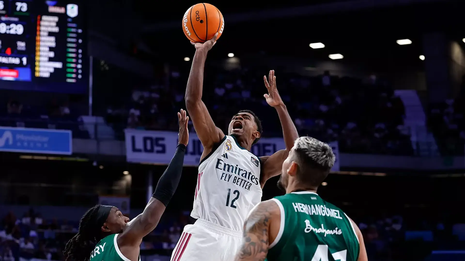 Le Real madrid s'en sort de justesse face à Unicaja (realmadrid.com)
