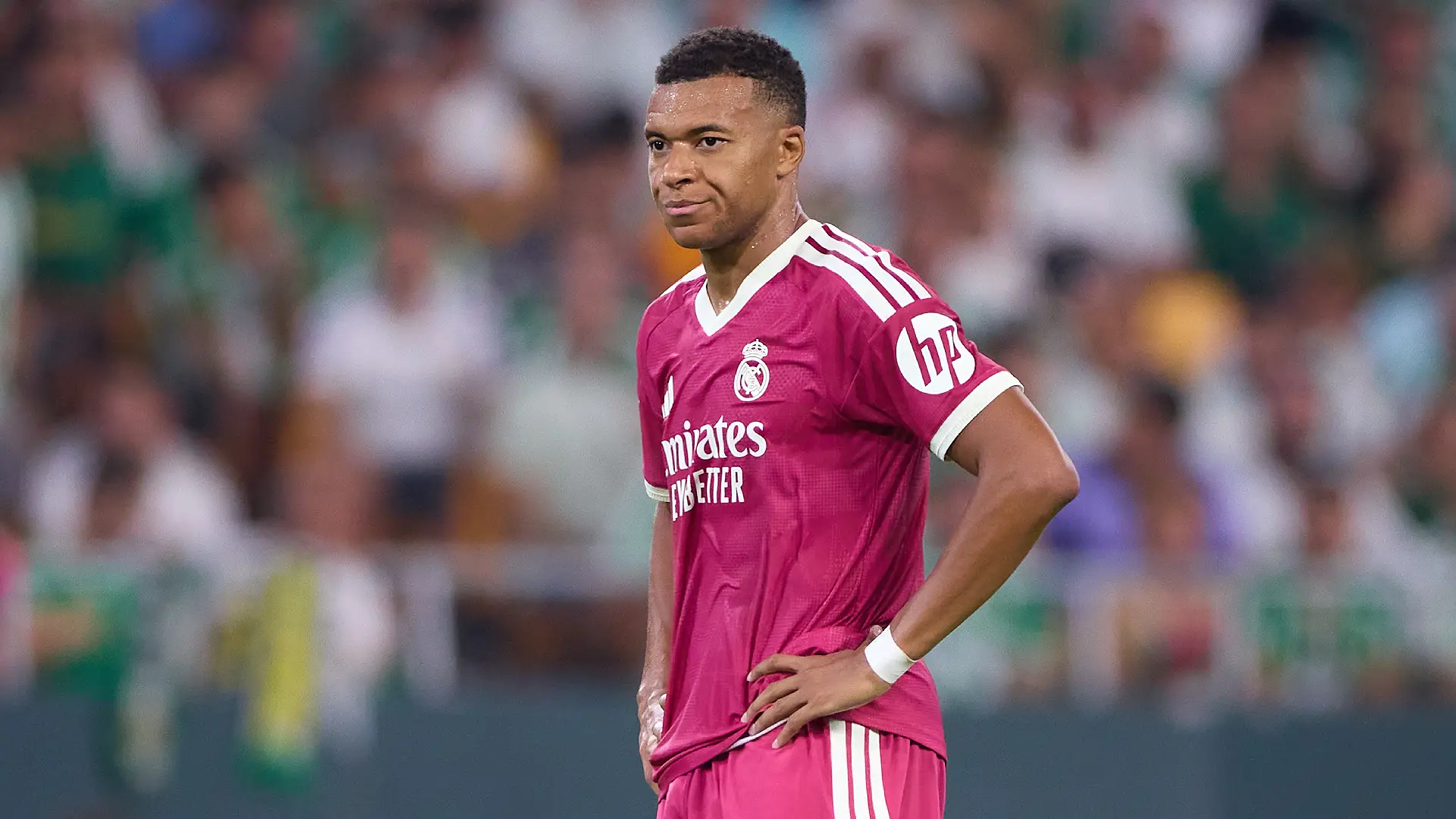 SEVILLE, SPAIN - SEPTEMBER 04: Kylian Mbappe of Real Madrid looks on during the LaLiga EA Sports 2026/27 match between Real Betis Balompie and Real Madrid at Estadio La Cartuja on September 04, 2026 in Seville, Spain. (Photo by Fran Santiago/Getty Images)