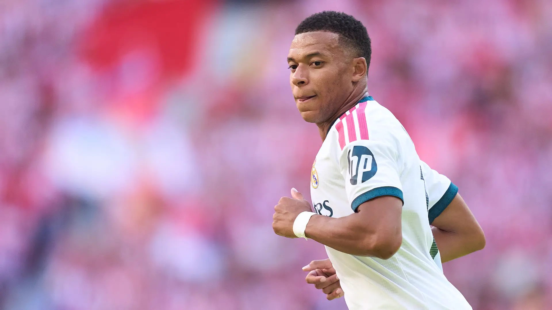 MADRID, SPAIN - SEPTEMBER 20: Kylian Mbappe of Real Madrid looks on during the LaLiga EA Sports 2026/27 match between Atletico de Madrid and Real Madrid at Riyadh Air Metropolitano on September 20, 2026 in Madrid, Spain. (Photo by Mateo Villalba Sanchez/Getty Images)