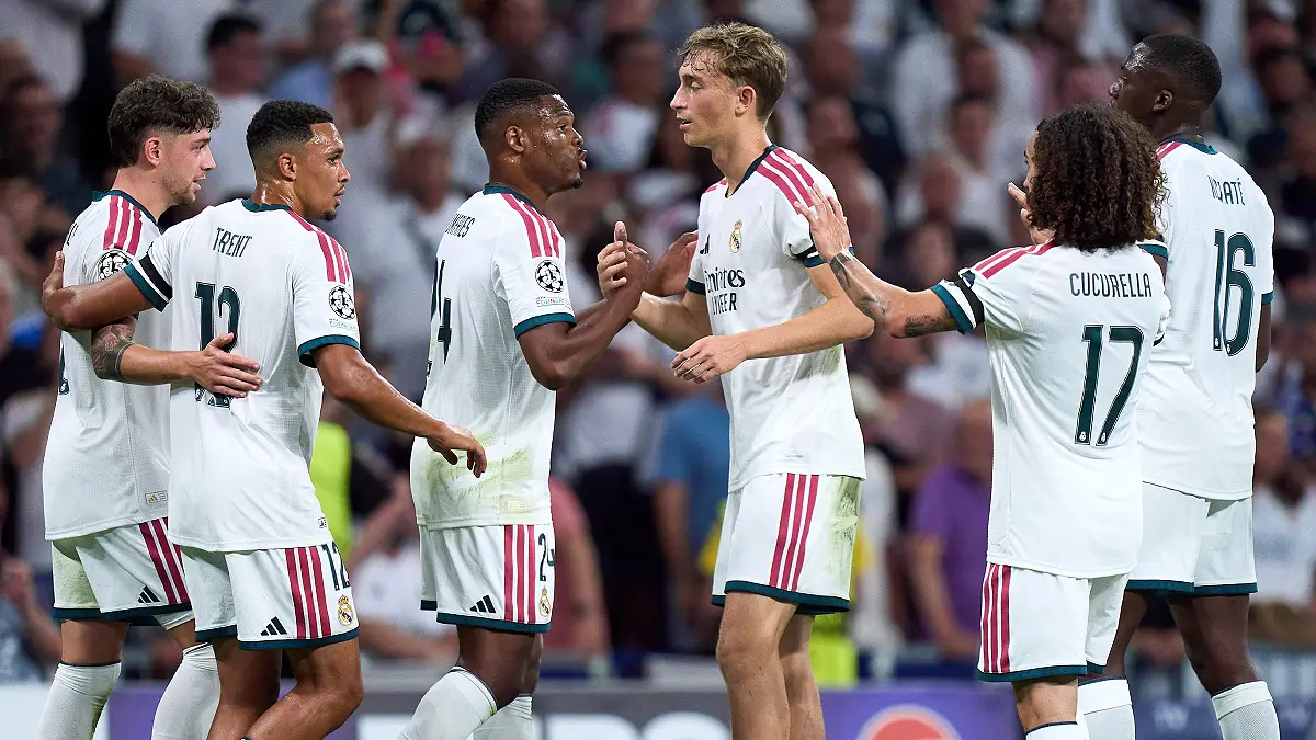 MADRID, SPAIN - SEPTEMBER 08: Federico Valverde of Real Madrid celebrates scoring his team’s second goal with teammates during the UEFA Champions League 2026/27 League Phase MD1 match between Real Madrid C.F. and FC Internazionale Milano at Estadio Santiago Bernabeu on September 08, 2026 in Madrid, Spain. (Photo by Angel Martinez/Getty Images)