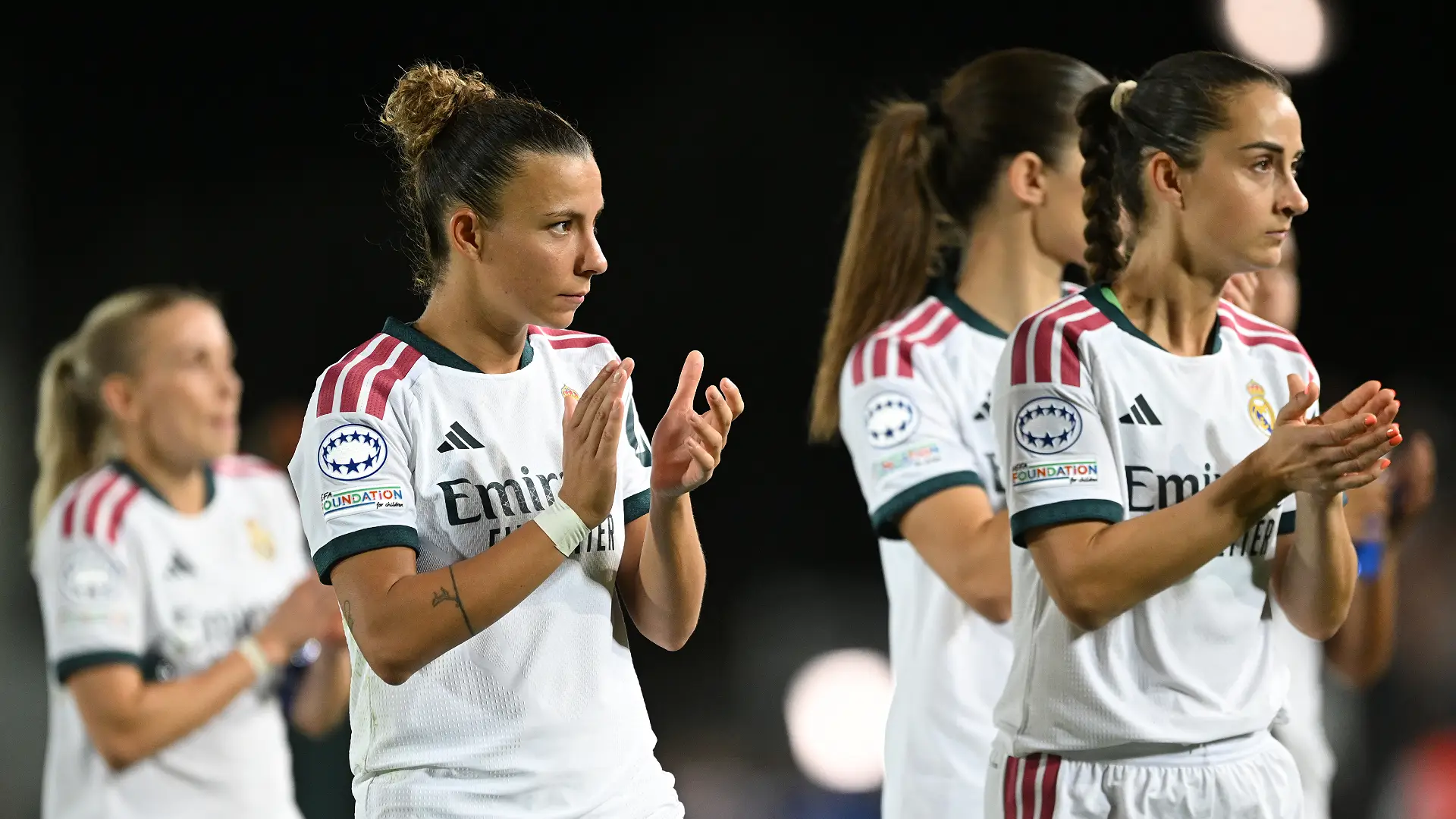 MADRID, SPAIN - SEPTEMBER 22: Arianna Caruso of Real Madrid applauds the fans after the UEFA Women's Champions League 2026/27 League Phase MD1 match between Real Madrid C.F. and Paris Saint-Germain at Estadio Alfredo Di Stefano on September 22, 2026 in Madrid, Spain. (Photo by Denis Doyle/Getty Images)