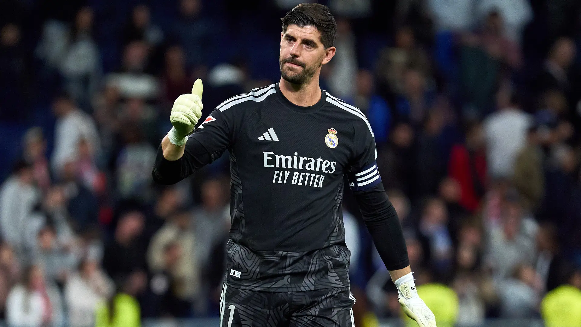 MADRID, SPAIN - OCTOBER 18: Thibaut Courtois of Real Madrid acknowledges the fans after the LaLiga EA Sports 2026/27 match between Real Madrid and Sevilla FC at Estadio Santiago Bernabeu on October 18, 2026 in Madrid, Spain. (Photo by Angel Martinez/Getty Images)