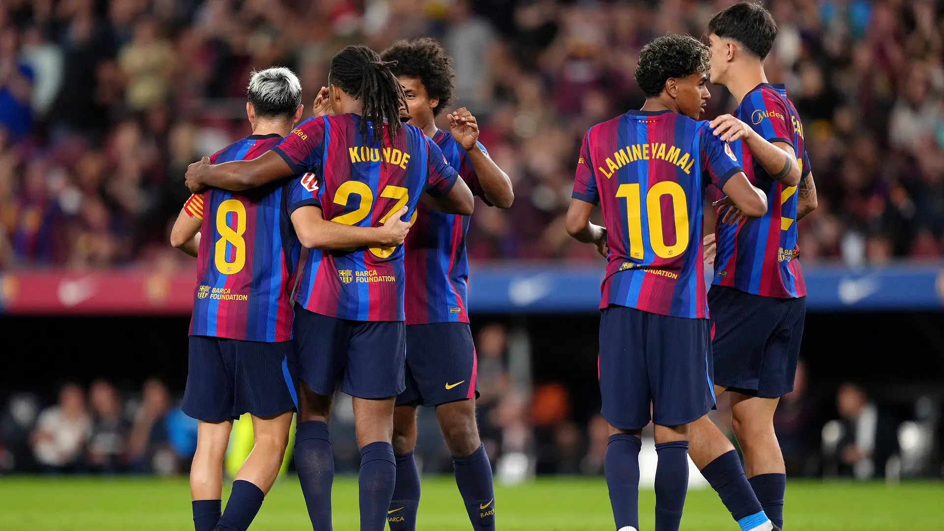 BARCELONE, SPAIN - OCTOBER 10: Jules Kounde of FC Barcelona celebrates scoring his team’s third goal with Pedri during the LaLiga EA Sports 2026/27 match between FC Barcelona and Getafe CF at Spotify Camp Nou on October 10, 2026 in Barcelona, Spain. (Photo by Alex Caparros/Getty Images)