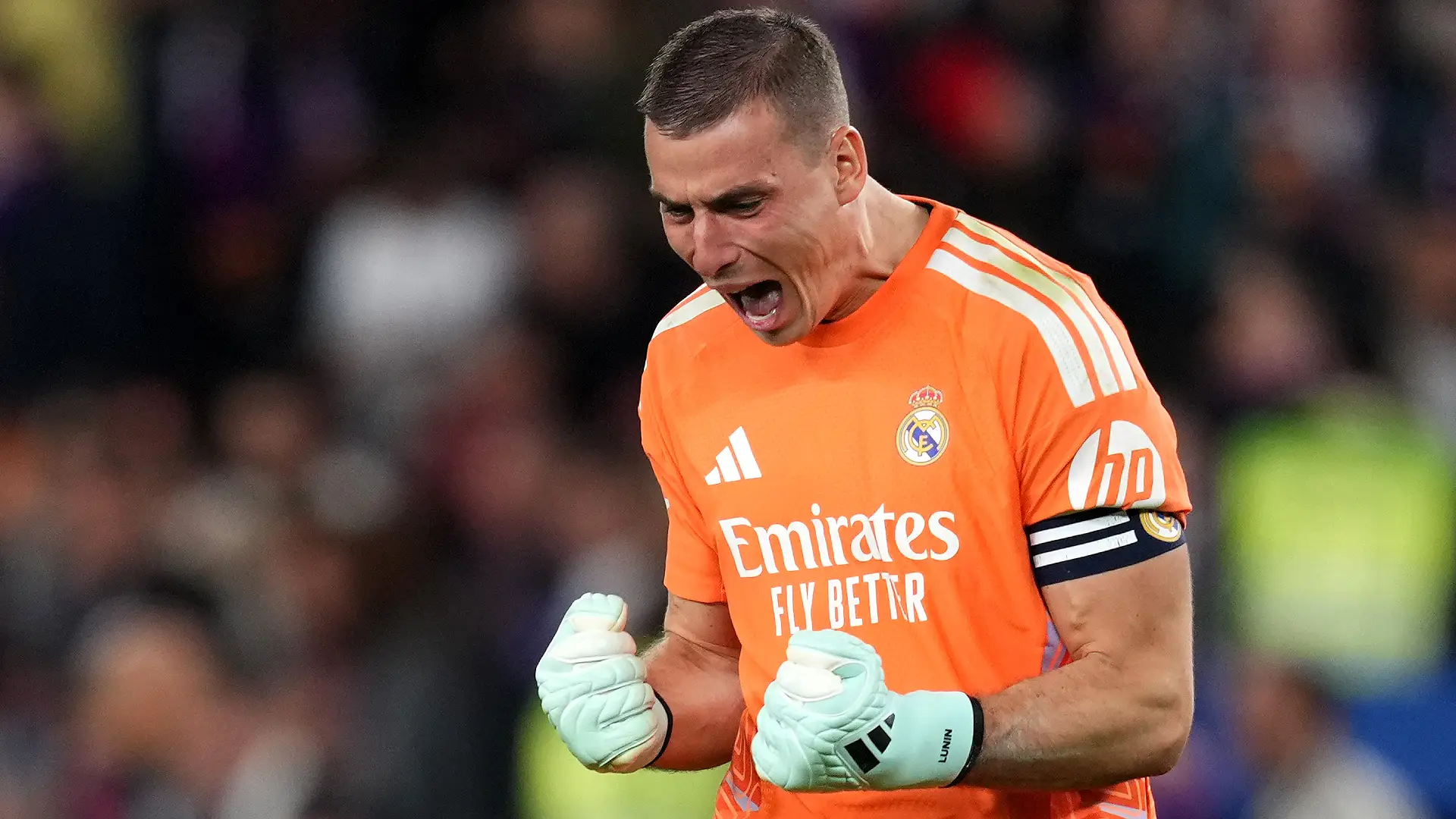 BARCELONA, SPAIN - OCTOBER 25: Andriy Lunin of Real Madrid celebrates after the LaLiga EA Sports 2026/27 match between FC Barcelona and Real Madrid at Spotify Camp Nou on October 25, 2026 in Barcelona, Spain. (Photo by Alex Caparros/Getty Images)