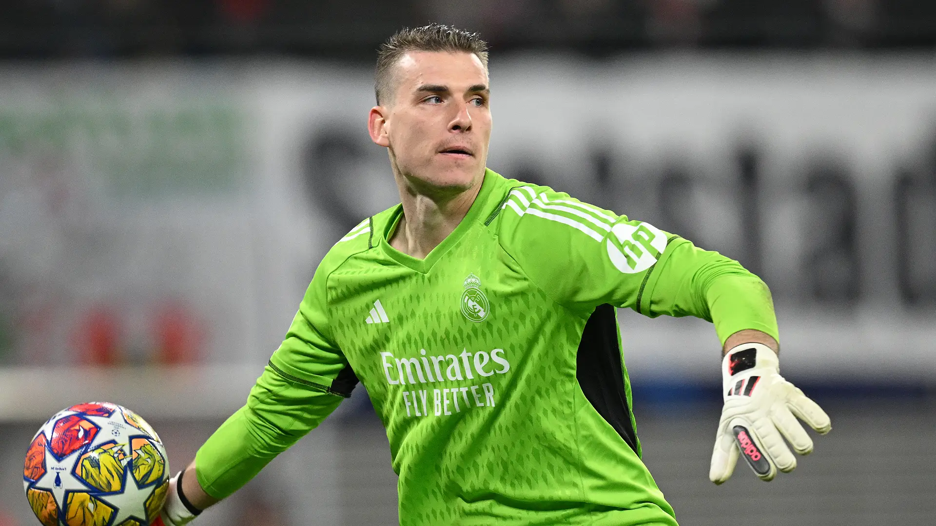 RB Leipzig - Real Madrid CF : Huitièmes de finale aller - Ligue des champions de l'UEFA 2023/24 LEIPZIG, ALLEMAGNE – 13 FÉVRIER : Andriy Lunin (Real Madrid) en action lors du match aller des huitièmes de finale de l’UEFA Champions League 2023/24 opposant le RB Leipzig au Real Madrid CF à la Red Bull Arena le 13 février 2024 à Leipzig, en Allemagne. (Photo : Stuart Franklin/Getty Images)