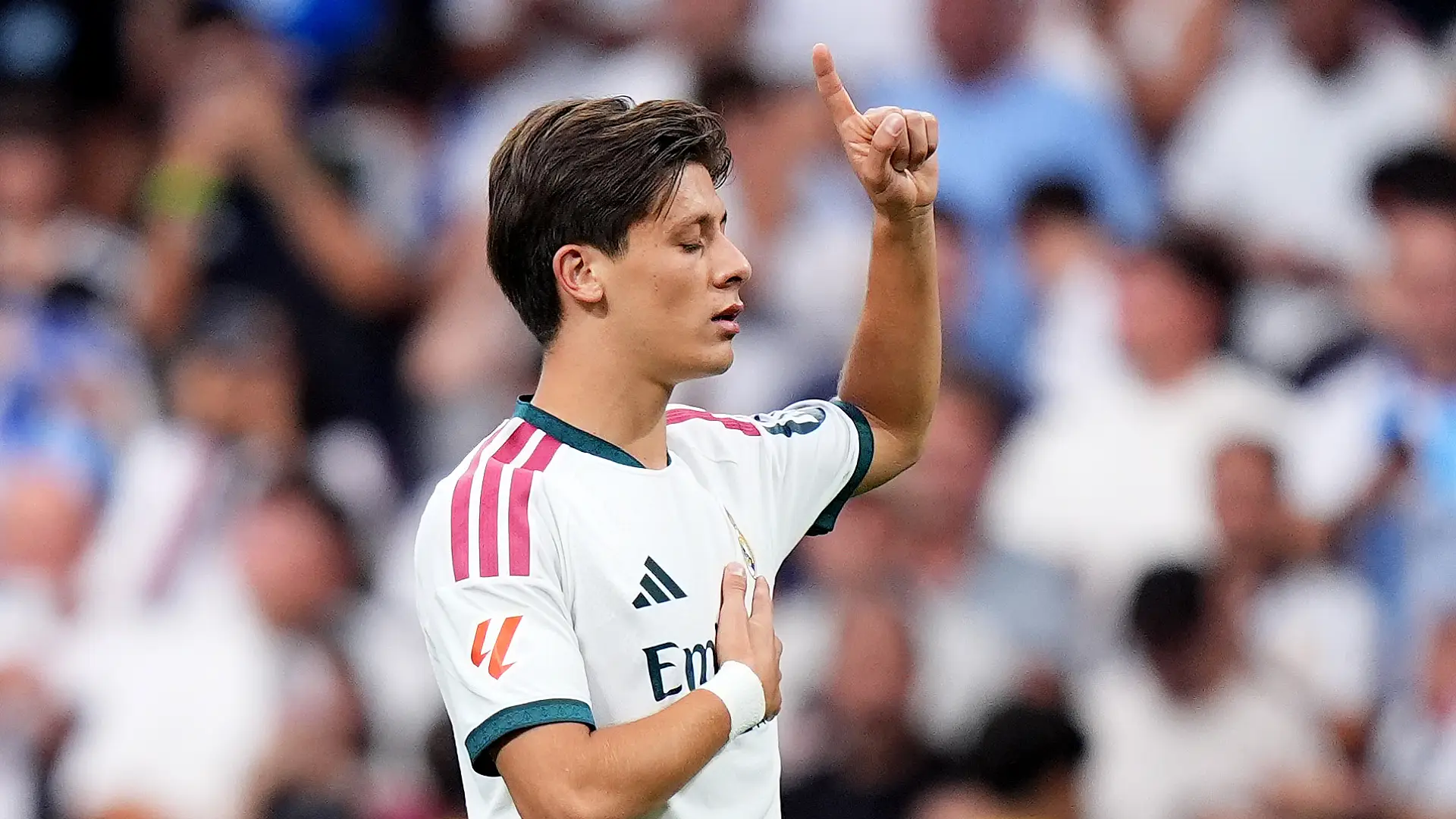Real Madrid v Malaga CF - LaLiga EA Sports 2026/27 MADRID, SPAIN - AUGUST 30: Arda Guler of Real Madrid celebrates scoring his team’s fourth goal during the LaLiga EA Sports 2026/27 match between Real Madrid and Malaga CF at Estadio Santiago Bernabeu on August 30, 2026 in Madrid, Spain. (Photo by Angel Martinez/Getty Images)