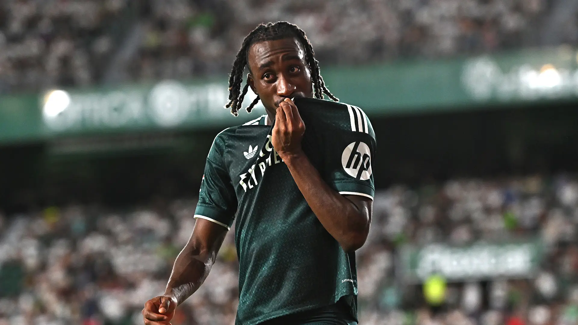 Elche CF contre Real Madrid - LaLiga EA Sports 2026/27 ELCHE, ESPAGNE - SEPTEMBRE 15 : Yan Diomande du Real Madrid réagit lors du match LaLiga EA Sports 2026/27 entre Elche CF et Real Madrid à l'Estadio Manuel Martinez Valero le 15 septembre 2026 à Elche, Espagne. (Photo de Francisco Macia/Getty Images)