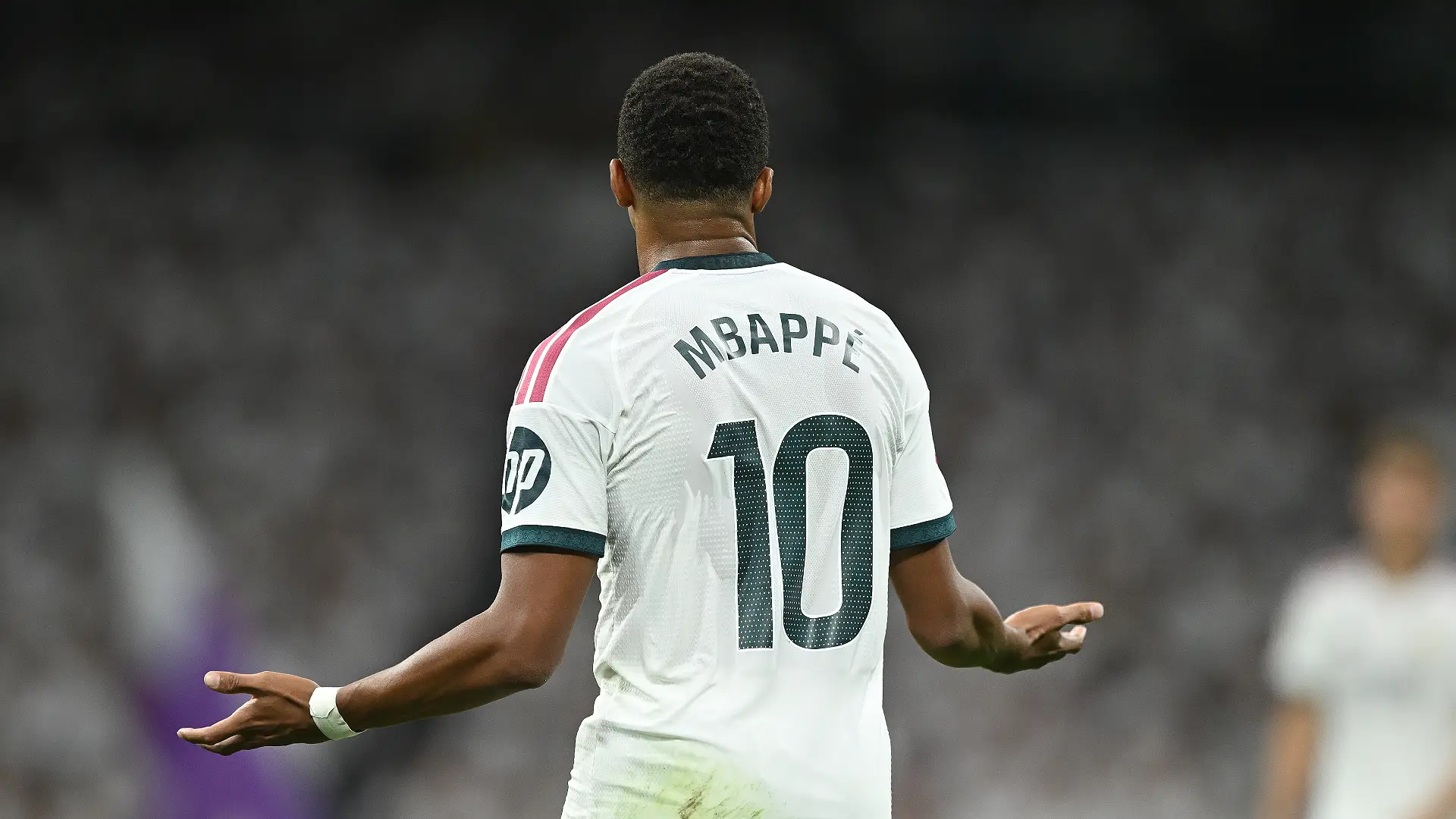Real Madrid v Real Sociedad - LaLiga EA Sports 2026/27 MADRID, SPAIN - AUGUST 26: Kylian Mbappe of Real Madridreacts during the LaLiga EA Sports 2026/27 match between Real Madrid and Real Sociedad at Estadio Santiago Bernabeu on August 26, 2026 in Madrid, Spain. (Photo by Denis Doyle/Getty Images)